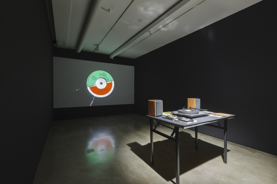 Duto Hardono, "CC Records", Video and record venial machines, 2013. Photo credit: SongEun ArtSpace.