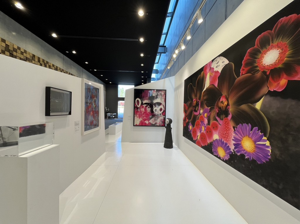 Works by Kohei Nawa, Gerhard Richter, Sabine Moritz, Takashi Murakami & Virgil Abloh, Mark Ryden, and Marc Quinn, exhibited at Ueshima Collection's booth at ACK, Nov 2022. Courtesy of Kankuro Ueshima