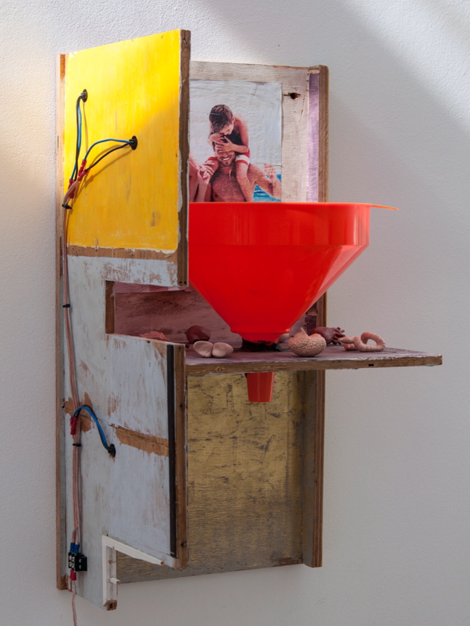 Mathis Altmann, house of grifters, 2016. Courtesy of Sébastien Peyret.