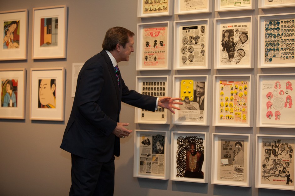Jordan Schnitzer leading an exhibition tour at "Under Pressure: Contemporary Prints from the Collections of Jordan D. Schnitzer and His Family Foundation" exhibition @ the Jordan Schnitzer Museum of Art in Eugene, OR, 2015. Courtesy of Jordan Schnitzer.