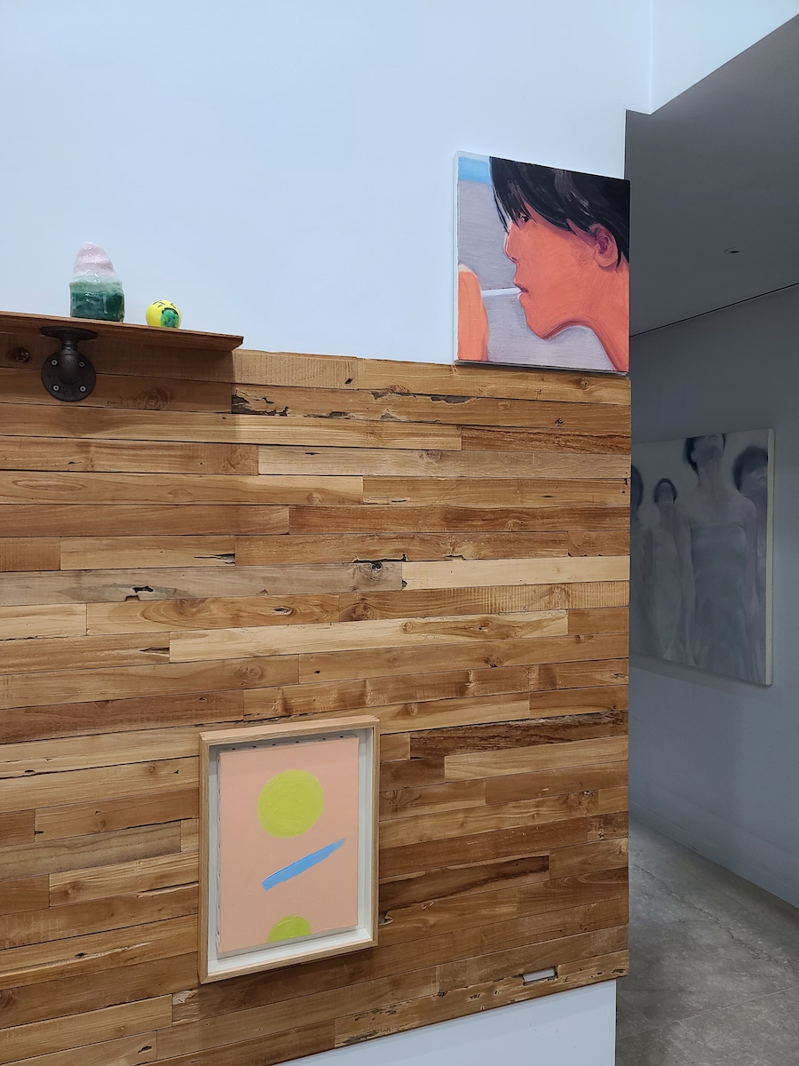 A corner highlighted by art pieces by Park Kyung-Ryul, Laura Owens, Park Hae-sun, Etel Adnan, and Yiji Jeong. Courtesy of Lee Soyoung.