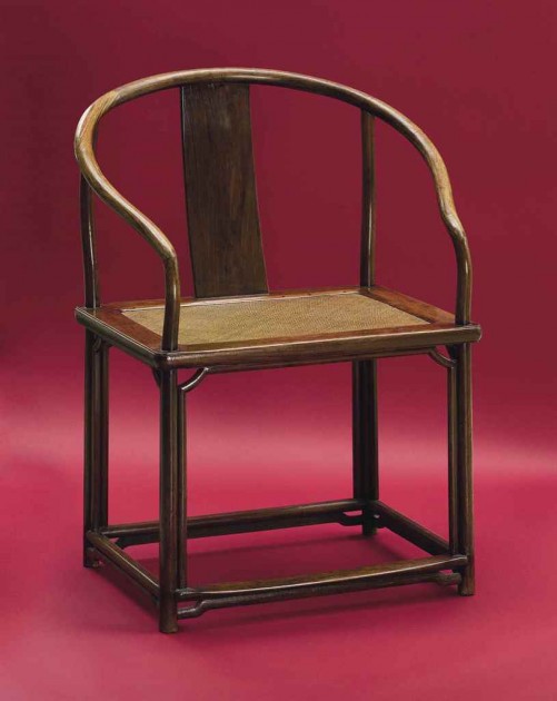 a_rare_large_huanghuali_continuous_horseshoe-back_armchair_quanyi_17th_d6019169g