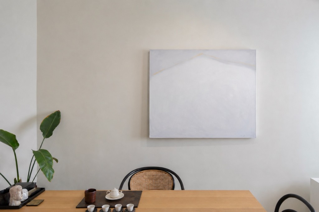 Work by Wang Yizhou in a private collection. Courtesy of the artist, and Moodsea Gallery